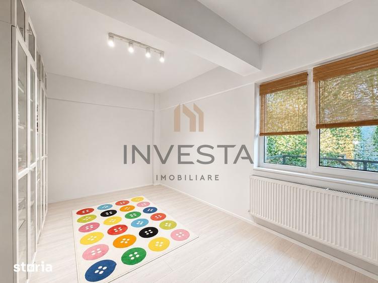 Apartament cu 4 camere semidecomandat, mobilat în Bună Ziua