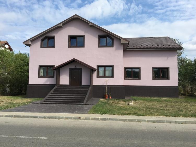 Spațiu comercial, de 720 mp, în Central