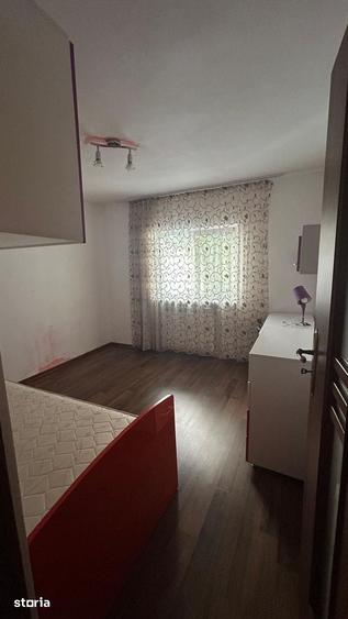 Apartament cu 3 camere decomandat, mobilat în Ultracentral