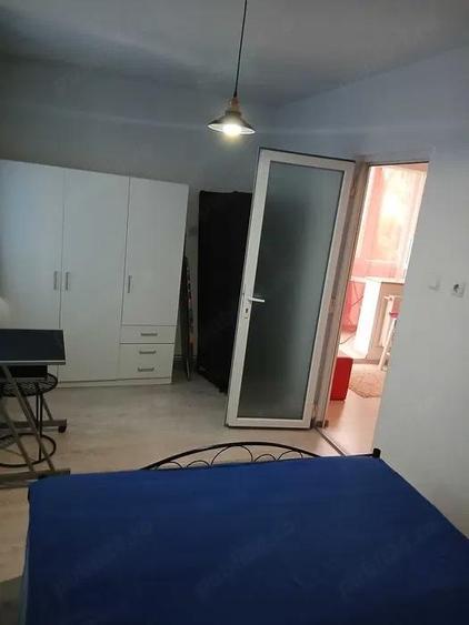 Inchiriez apartament, 2 camere. Zona: Vlaicu, Fat Frumos - Utilat cu centrala proprie. - 2