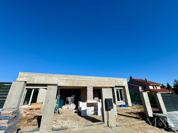 Duplex cu 4 camere cu Canalizare în Dealuri Oradea