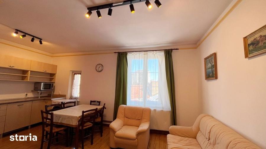 Apartament cu 3 camere decomandat, mobilat în Central