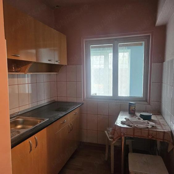 Garsonieră decomandată în Central