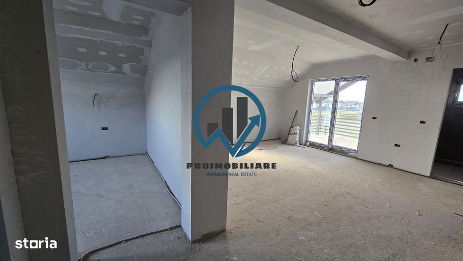 Apartament cu 3 camere în Craiovei
