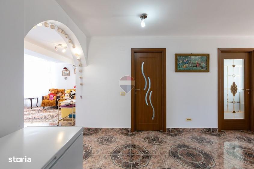 Casă cu 4 camere în Itești