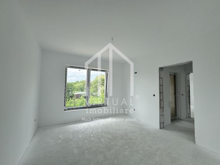 Duplex cu 4 camere cu Canalizare în Șura Mică