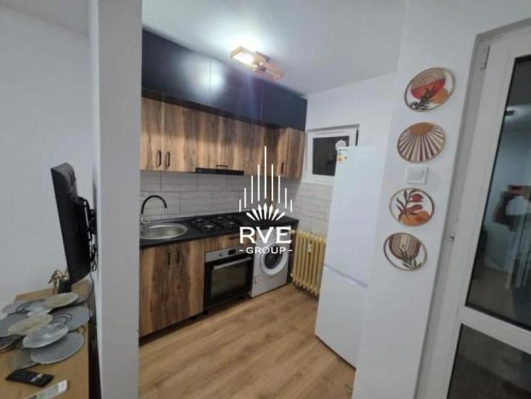 Apartament cu 2 camere în Apărătorii Patriei