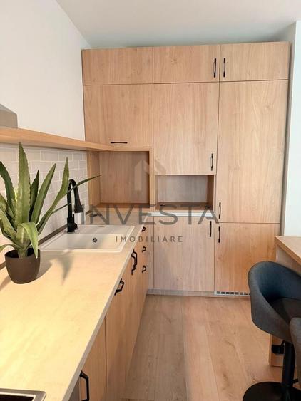 Apartament cu 2 camere semidecomandat, mobilat în Zorilor
