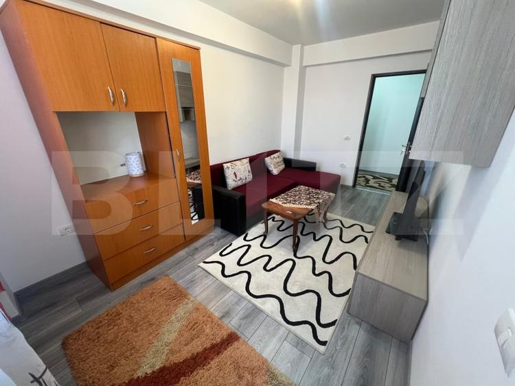 Apartament de inchiriat, cu 2 camere decomandat, 48 mp in zona Comuna din Paris - 3
