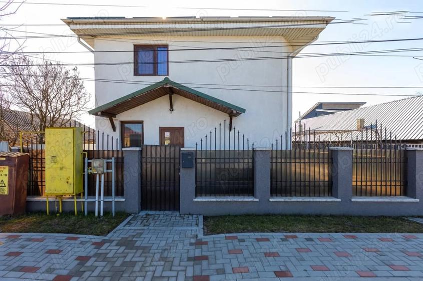 Casă cu 5 camere în Șerbănești