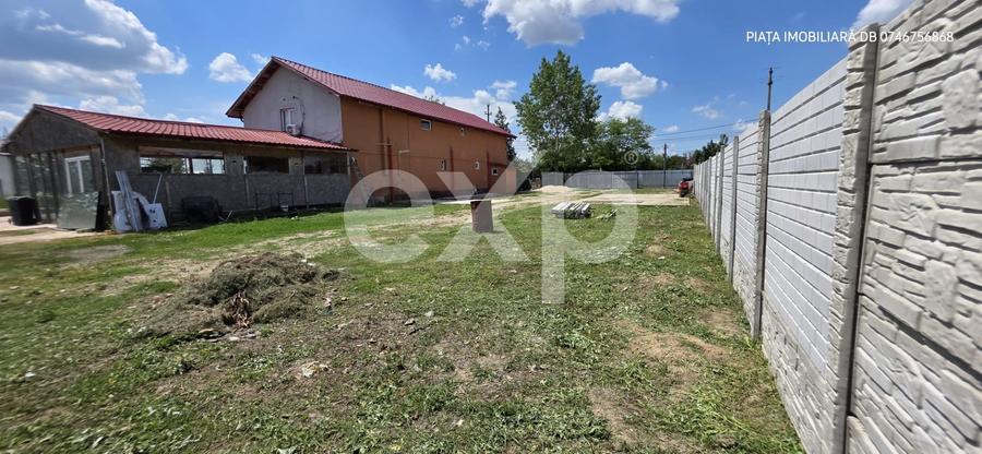 Casă individuală cu 6 camere cu Garaj în Colacu