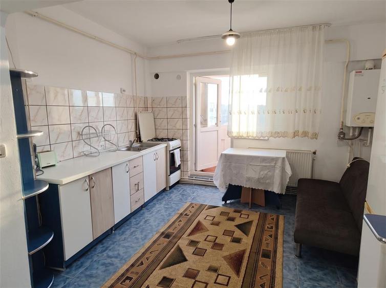 Apartament cu 2 camere decomandat în Burdujeni