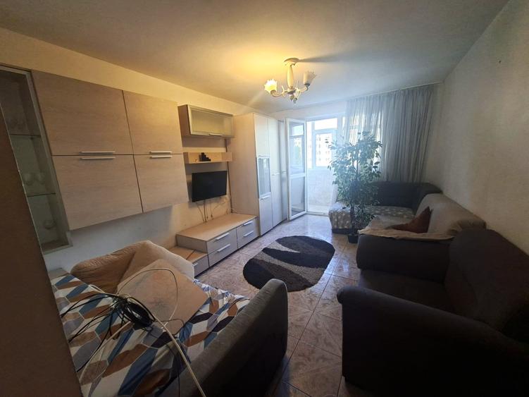 Apartament cu 2 camere decomandat în Colentina