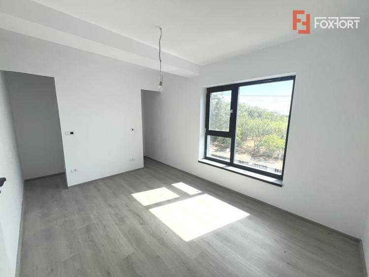 Duplex cu 3 camere cu Canalizare în Moșnița Nouă