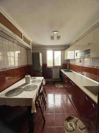 Apartament cu 2 camere decomandat în Micro 20