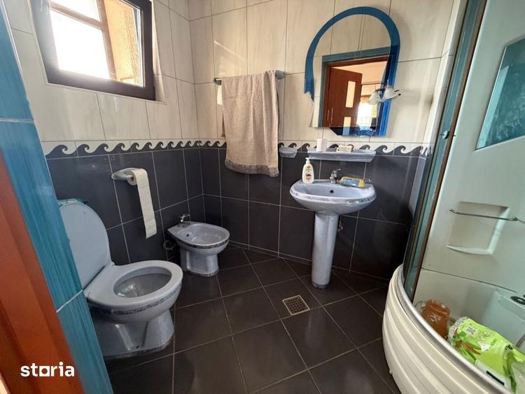 Apartament cu 5 camere semidecomandat în Domenii