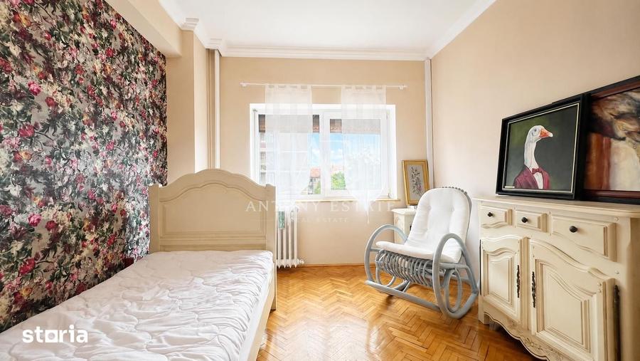 Apartament cu 3 camere în Central