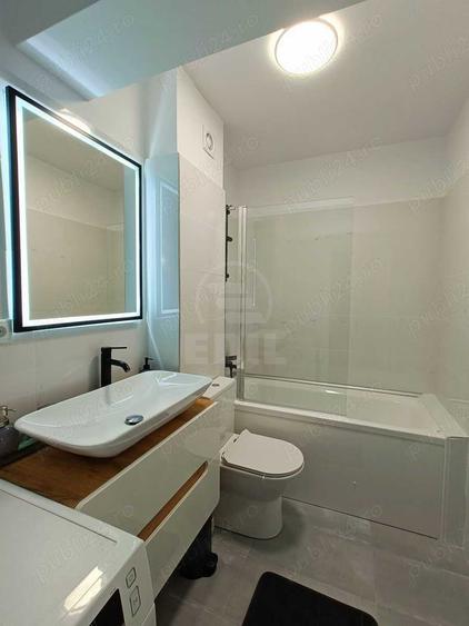 Apartament cu 2 camere semidecomandat în Florești