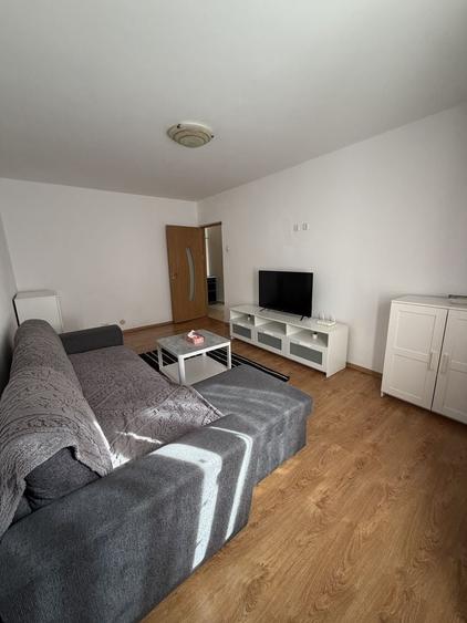 Apartament cu 2 camere decomandat în Trivale