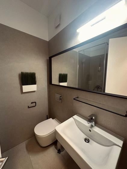 Apartament cu 3 camere decomandat în Basarab