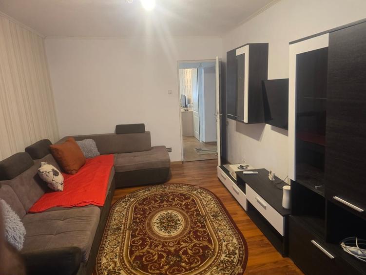 Apartament cu 2 camere decomandat în Aradului