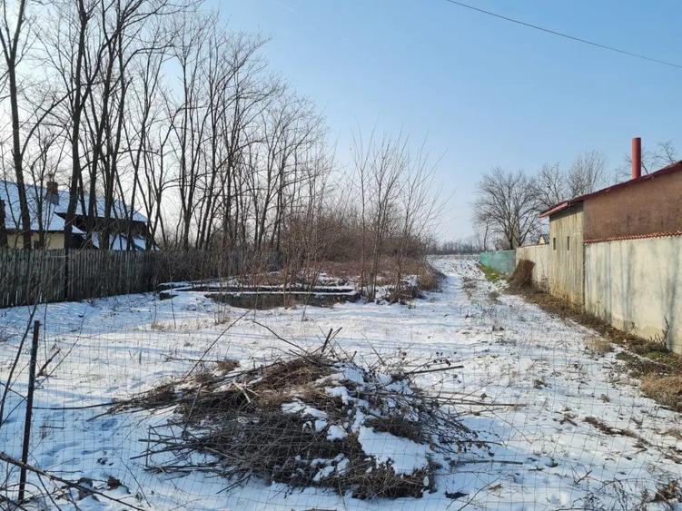 Teren de 4214 mp, în Mărunțișu