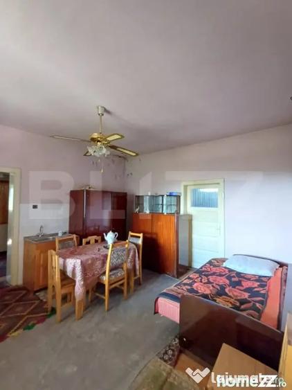 Casă cu 3 camere cu Teren 11508 Mp în Copăceni