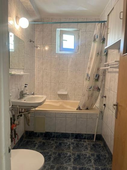 Apartament cu 3 camere decomandat în Gorjului