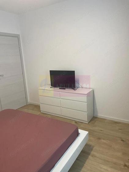 Apartament cu 2 camere semidecomandat, mobilat în Prelungirea Ghencea