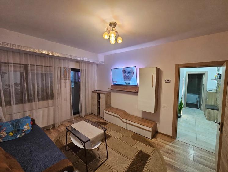 Apartament cu 2 camere decomandat în Rahova