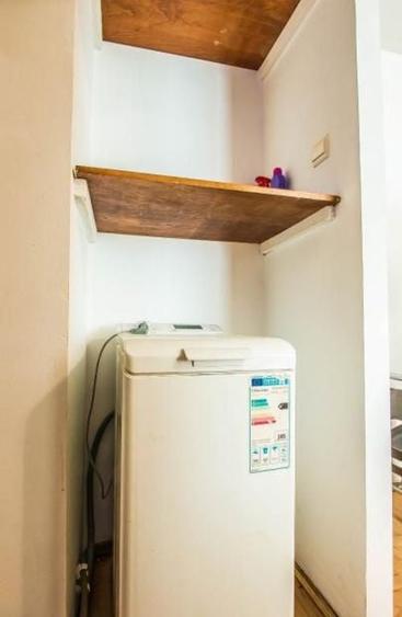 Apartament cu 3 camere semidecomandat în Gara de Nord