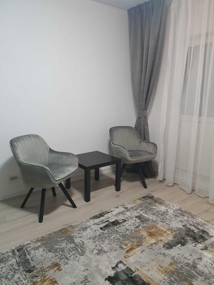 Garsonieră decomandată în Rovine