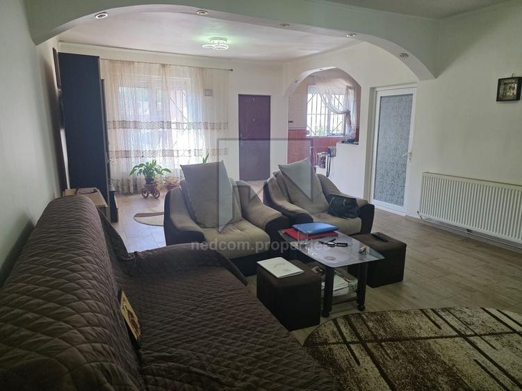 Casă de vânzare - Oraș Pantelimon - 2 camere - curte proprie - 18