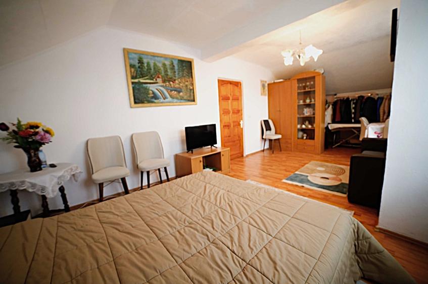 Casă individuală cu 4 camere cu Teren 318 Mp în Săcele