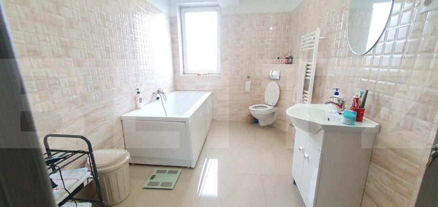 Casă individuală cu 4 camere cu Teren 2518 Mp în Iris