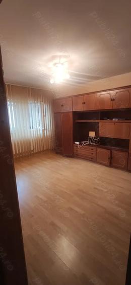 Apartament cu 2 camere decomandat în Radu Negru