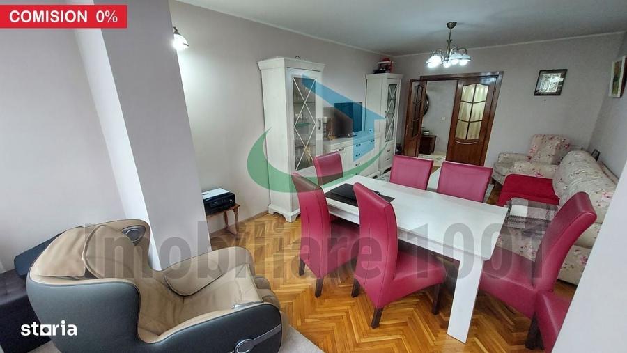 Apartament cu 4 camere decomandat în Central