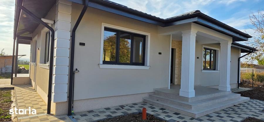 Casă cu 3 camere cu Teren 500 Mp în Central