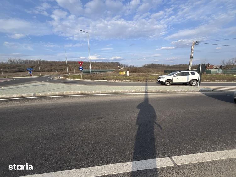 Teren de 2290 mp, în Central