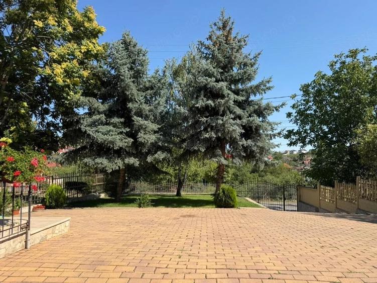 Casă cu 4 camere cu Teren 1000 Mp în Dealuri Oradea