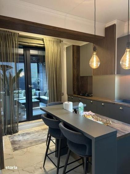 Apartament cu 3 camere în Palazu Mare