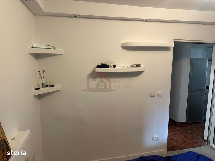 Apartament cu 2 camere decomandat, mobilat în Tei