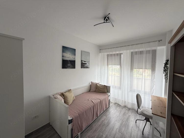 Apartament cu 3 camere decomandat în Alfa