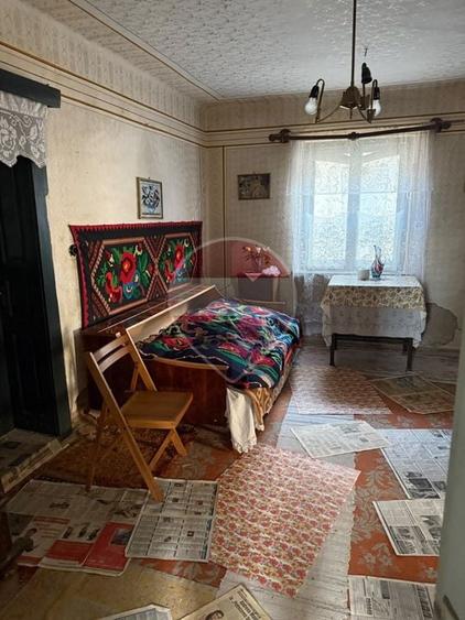 Casă individuală cu 4 camere cu Teren 3362 Mp în Mireșu Mare