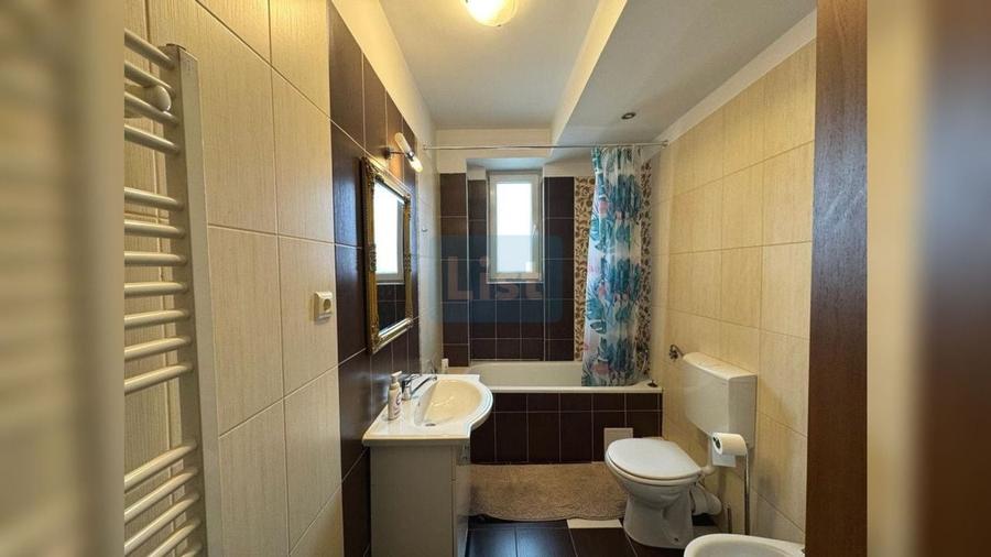 Apartament cu 4 camere semidecomandat, mobilat în Zorilor