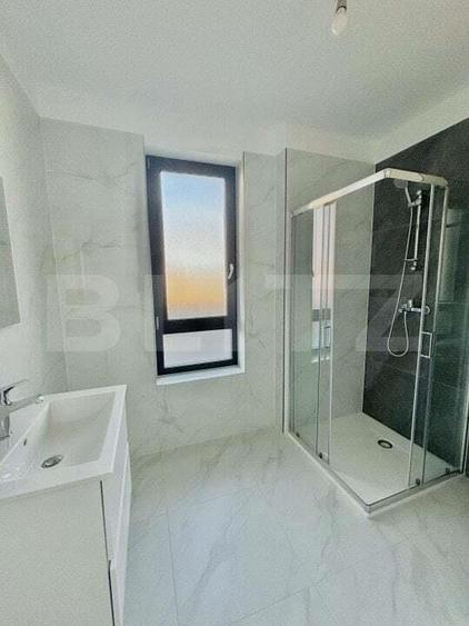 Apartament cu 3 camere decomandat în Torontalului
