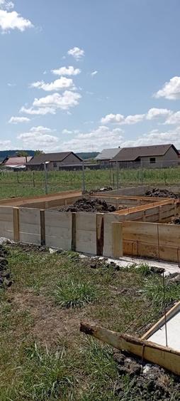 Casă cu 3 camere în Ernei