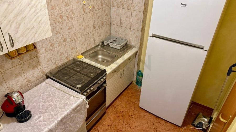 Apartament cu 3 camere decomandat, mobilat în Bucur Obor