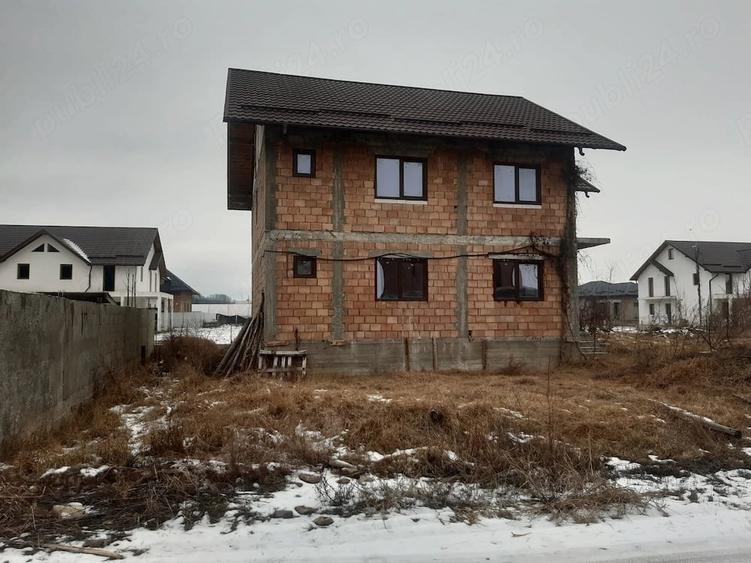 Casă cu 1 camere cu Teren 660 Mp în Central