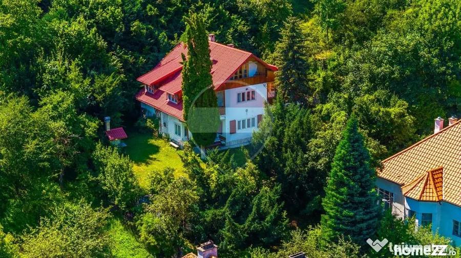 Casă cu 7 camere cu Teren 3140 Mp în Schei
